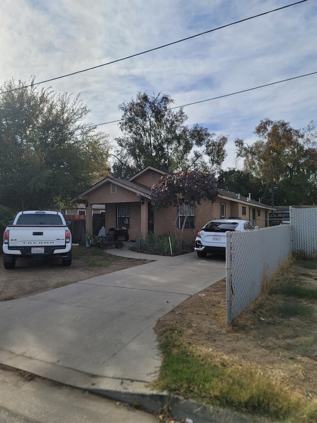 view of front of house