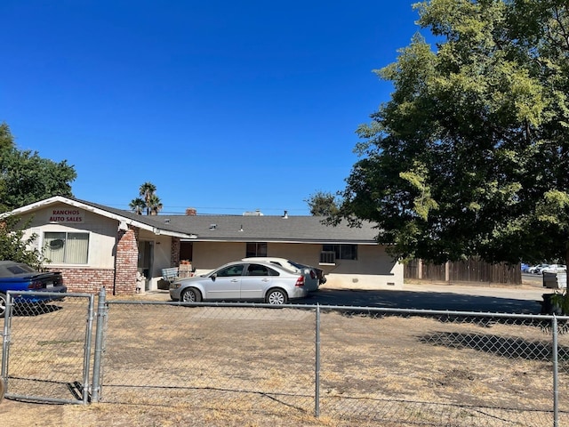 Listing photo 3 for 12034 Maywood St, Madera CA 93636