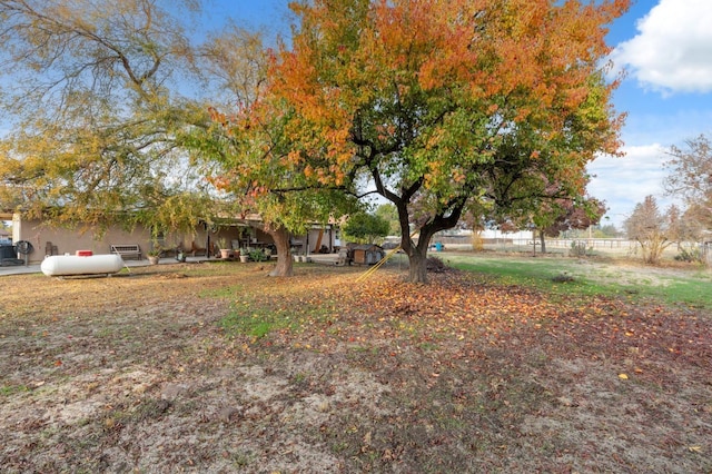 12713 Rd 37 Unit 1/2, Madera, CA 93636 - view of yard with fence
