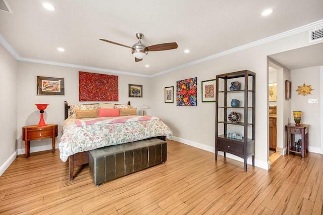 bedroom featuring light hardwood / wood-style floors, ceiling fan, and ornamental molding