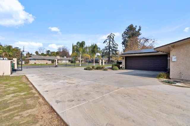 5870 E Midwick Ln, Fresno, CA 93727 - view of yard with a gate