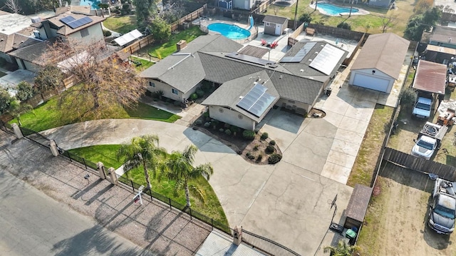 5870 E Midwick Ln, Fresno, CA 93727 - aerial view of property and surrounding area with a pool