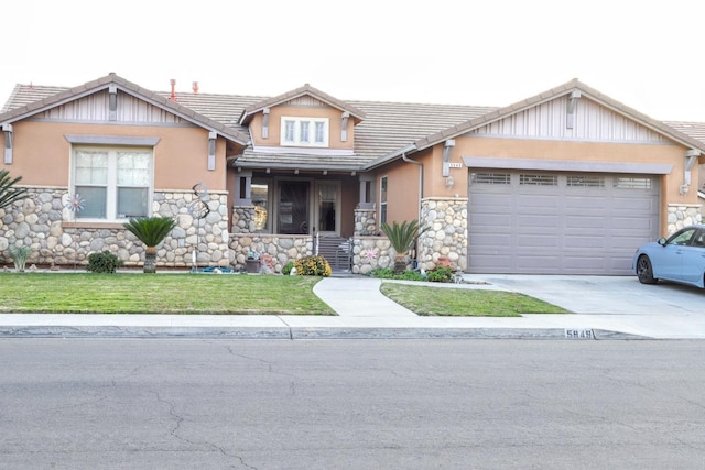 craftsman-style house with a garage