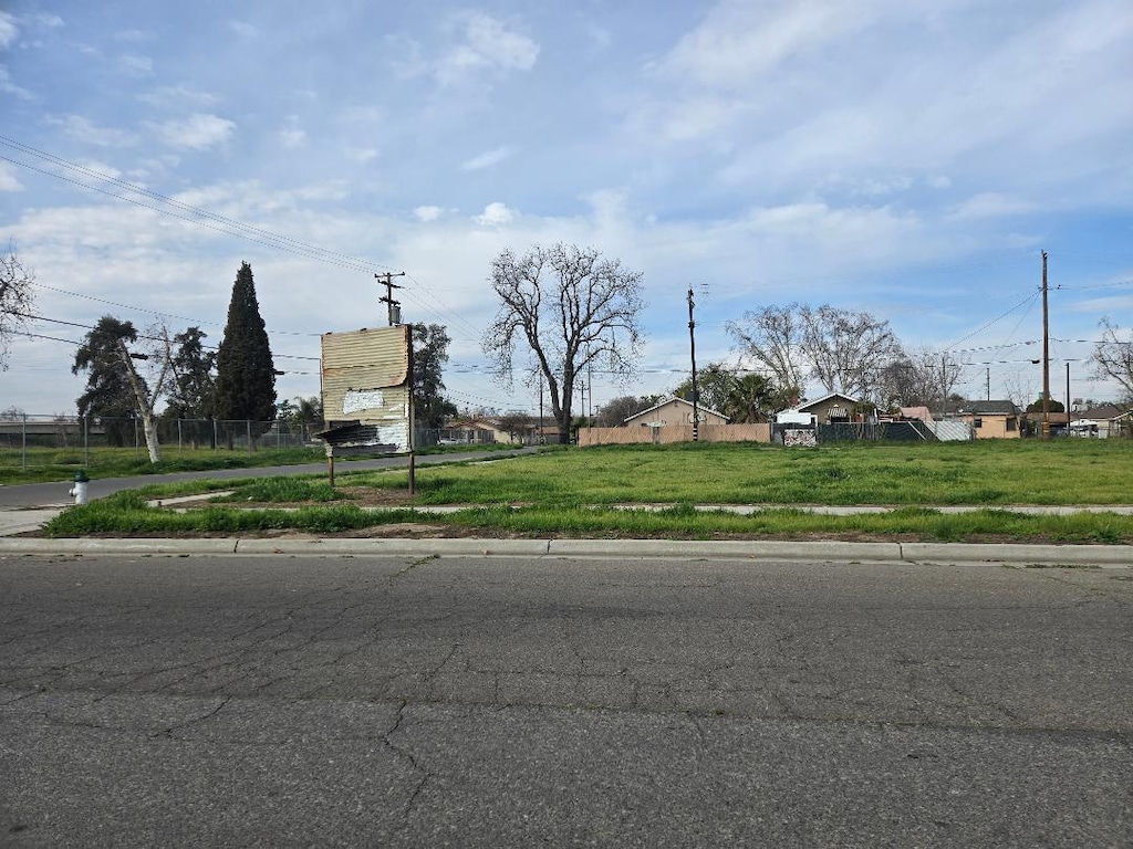 2274 S Cherry St, Fresno, CA 93706
