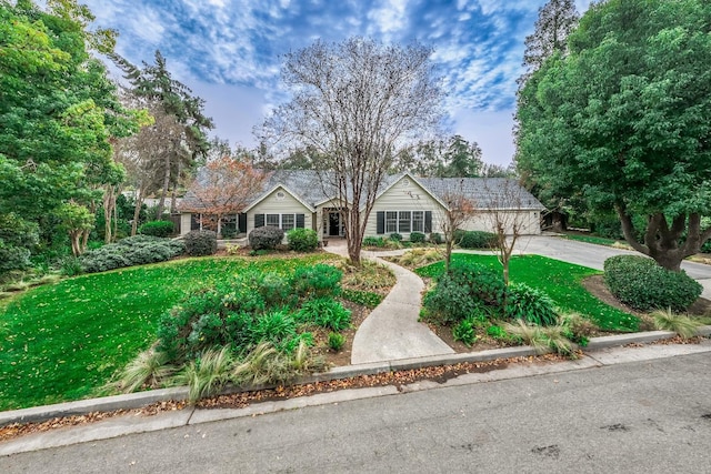 view of front of home with a front yard