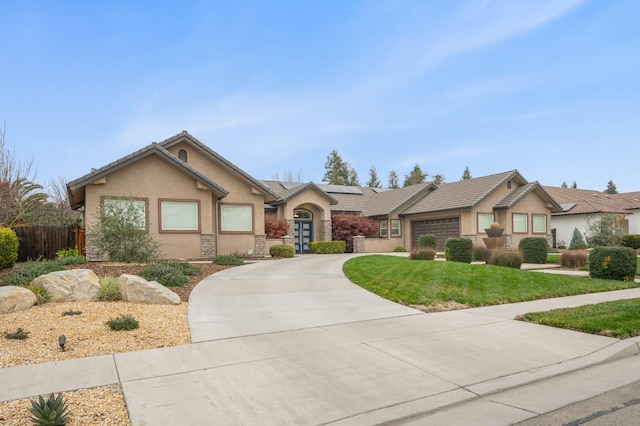 view of front of house featuring a front yard