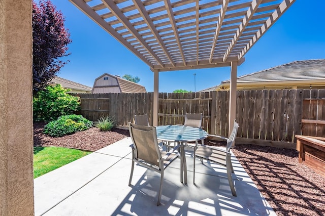 view of patio featuring a pergola