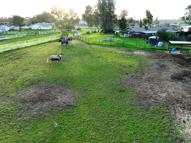 view of yard featuring a rural view