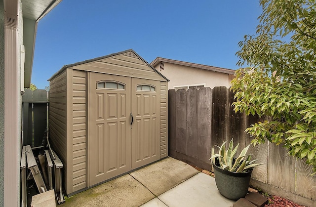 view of outbuilding