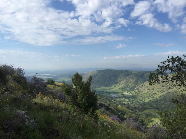 view of mountain feature