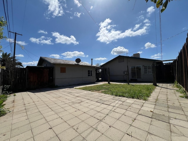 734 W Hammond Ave, Fresno, CA 93728 - photo 24