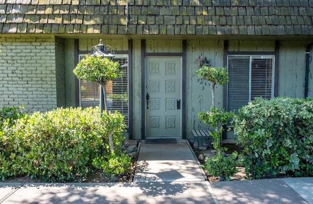 view of entrance to property