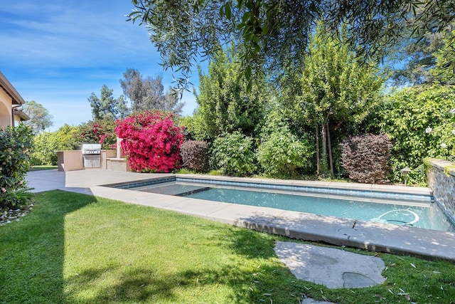 10810 N Matus Ave, Fresno, CA 93730 - outdoor pool featuring area for grilling, a lawn, grilling area, and a patio area
