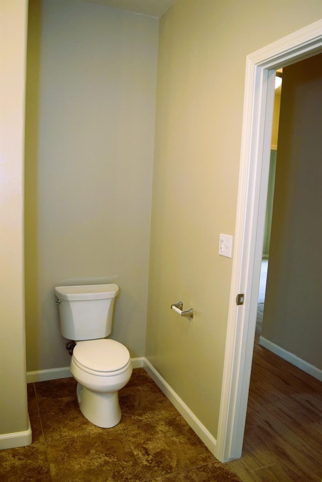 bathroom featuring toilet