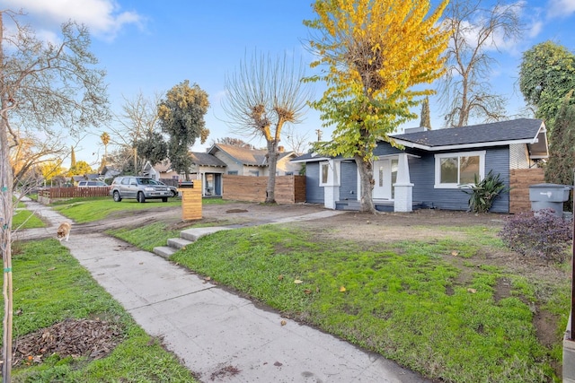 view of front of house with a front yard