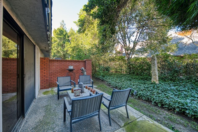 view of patio / terrace featuring an outdoor hangout area