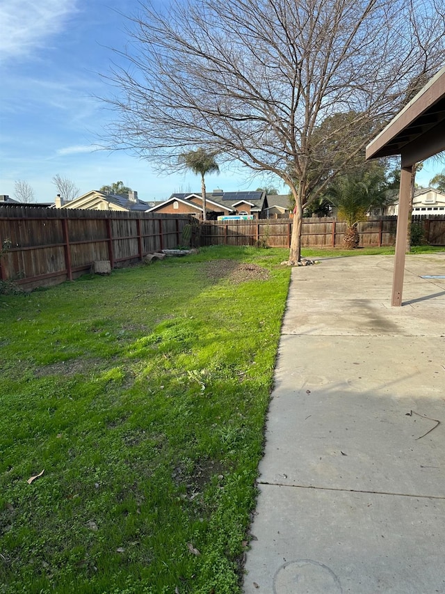 view of yard with a patio