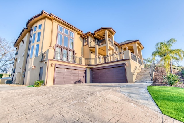 view of front of house with a garage