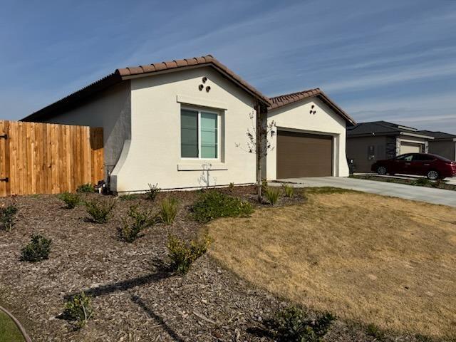 1100 Droitwich Spa St, Bakersfield, CA 93007