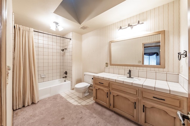 full bathroom with shower / bath combination with curtain, vanity, toilet, and decorative backsplash