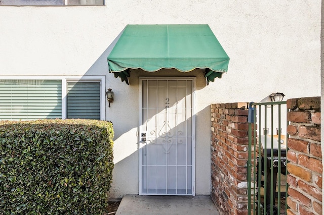 view of entrance to property