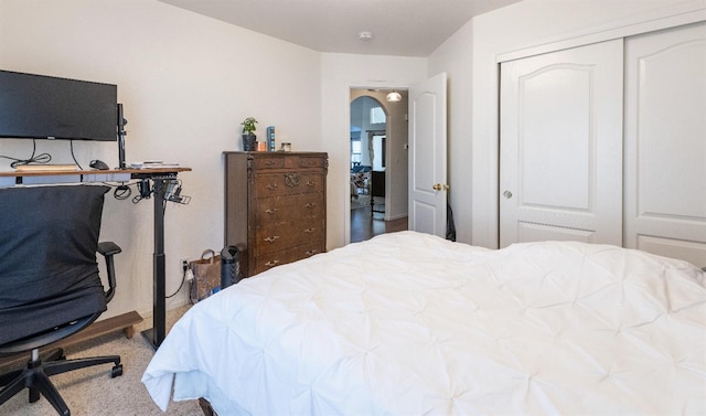 bedroom featuring a closet