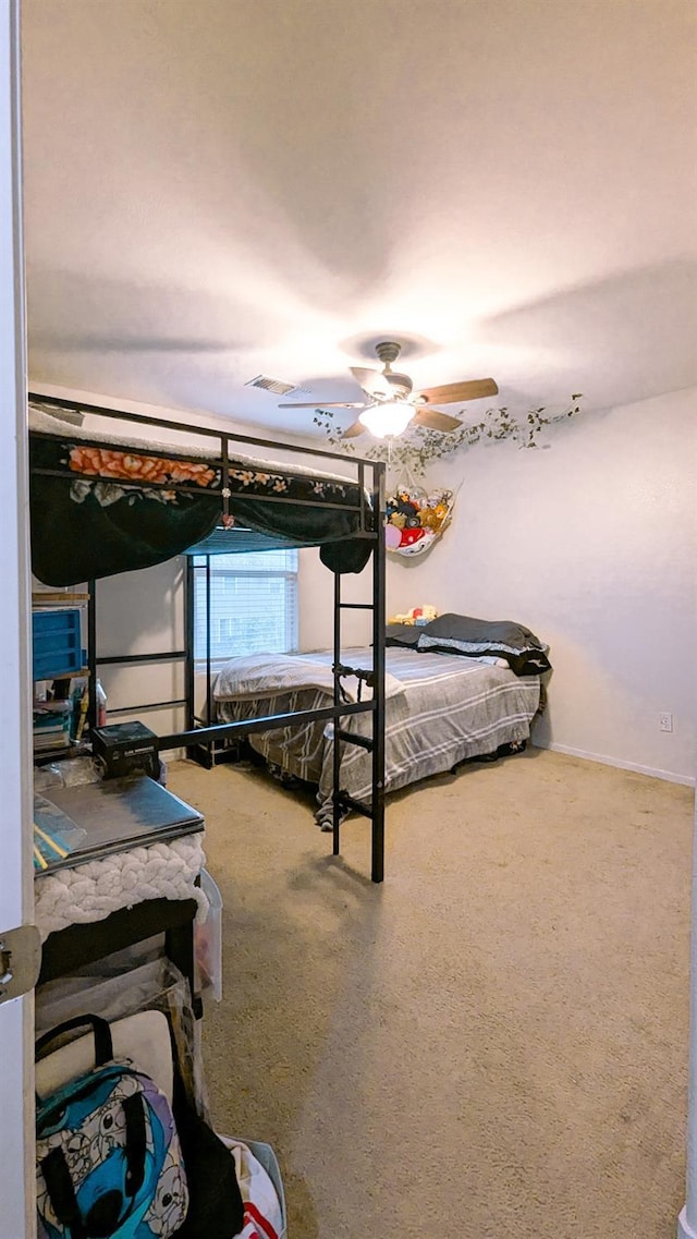 bedroom featuring ceiling fan