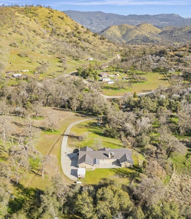 bird's eye view with a mountain view