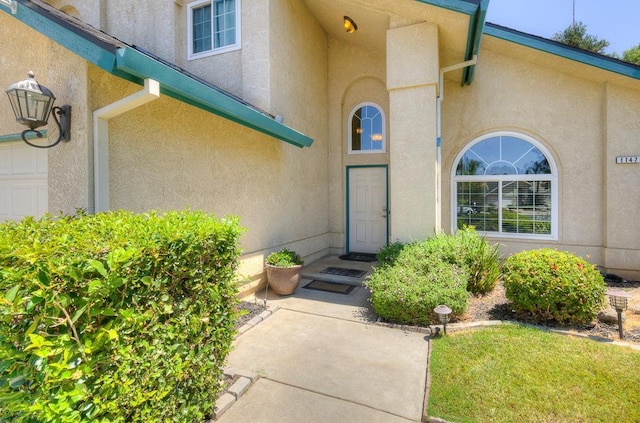 1147 N Carey Ave, Clovis, CA 93611 - view of exterior entry with stucco siding