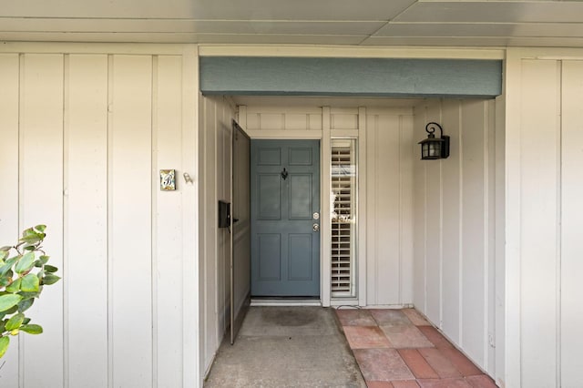 view of entrance to property