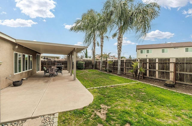 view of yard with a patio