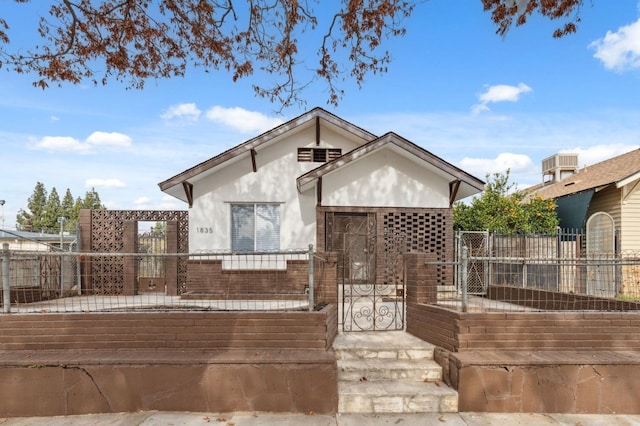 view of front of property