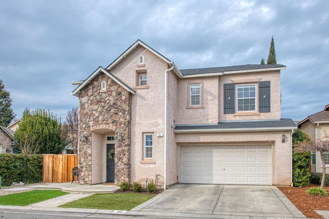 view of front property featuring a garage