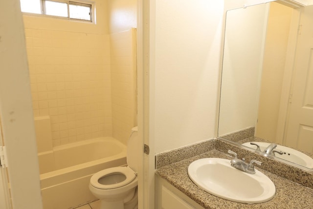 5140 E Belgravia Ave, Fresno, CA 93725 - bathroom with toilet, vanity, and shower / tub combination