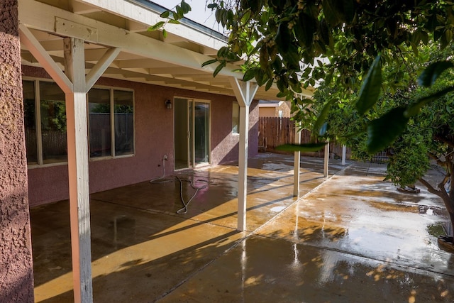 5140 E Belgravia Ave, Fresno, CA 93725 - view of patio / terrace