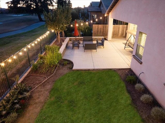 view of yard with an outdoor hangout area and a patio area