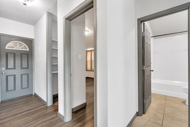 2567 S Rowell Ave, Fresno, CA 93725 - entryway featuring light hardwood / wood-style flooring