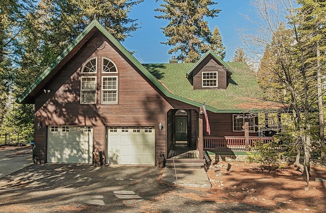 view of front facade with a garage