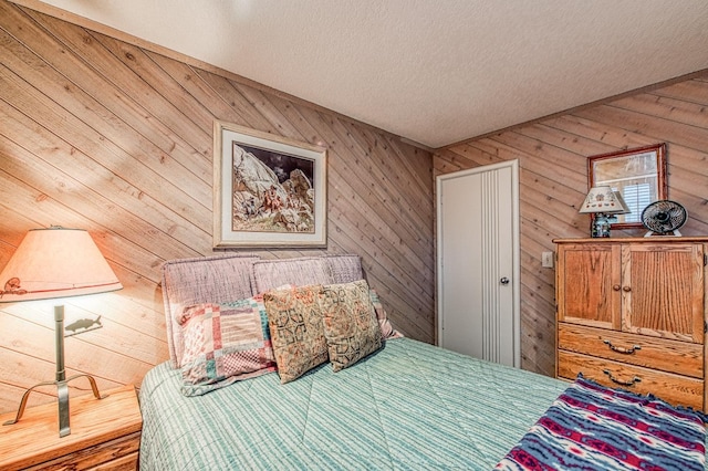 bedroom featuring a textured ceiling