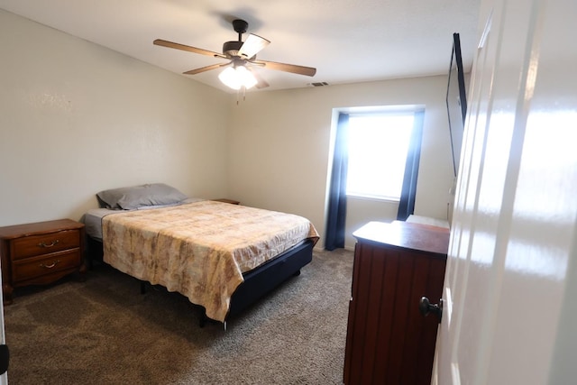 bedroom with carpet flooring and ceiling fan