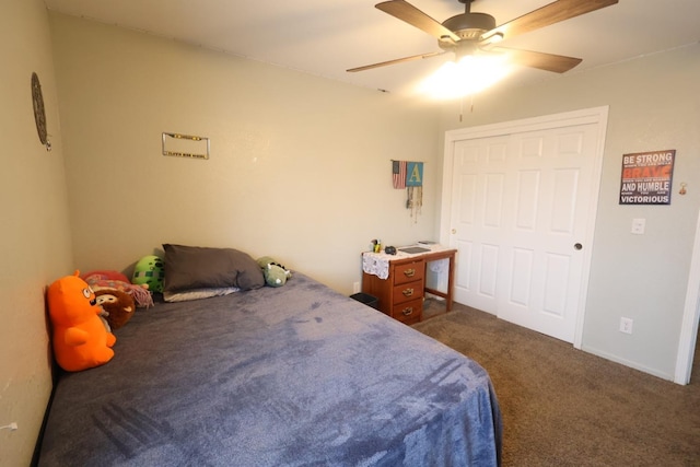 carpeted bedroom featuring ceiling fan