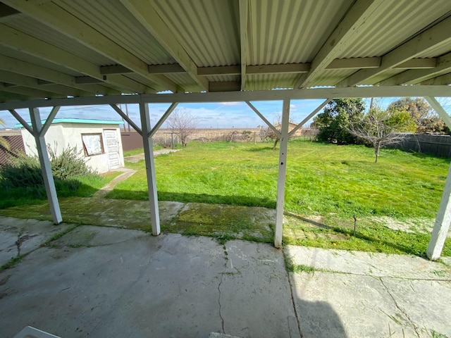 13208 S Marsh Ave, Caruthers, CA 93609 - view of patio / terrace