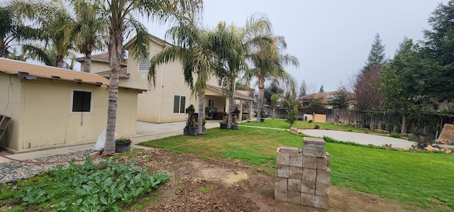 view of yard with a patio