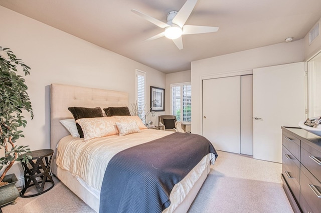 2352 W Loma Linda Ave, Fresno, CA 93711 - bedroom featuring light carpet, a closet, and ceiling fan