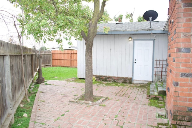 exterior space featuring a fenced backyard