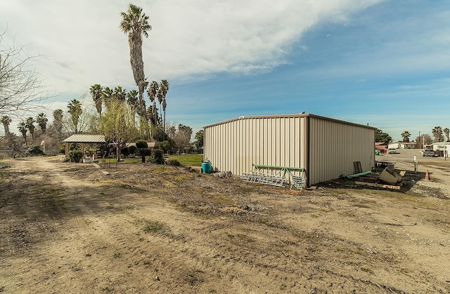 view of outbuilding