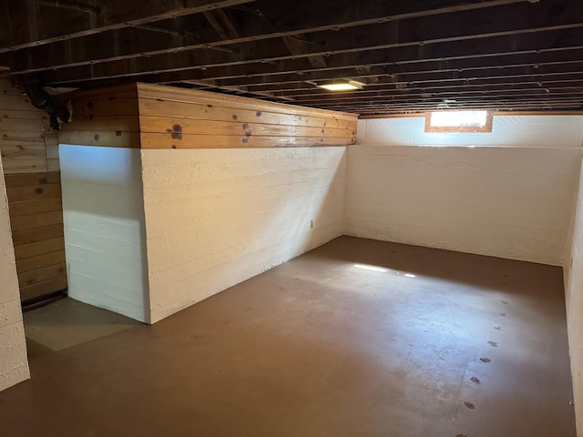 506 W Terrace Ave, Fresno, CA 93705 - view of below grade area