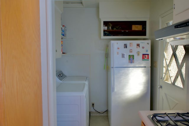 interior space featuring laundry area and washer and dryer