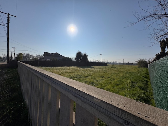 Listing photo 2 for 145 W Dunn Ave, Fresno CA 93706