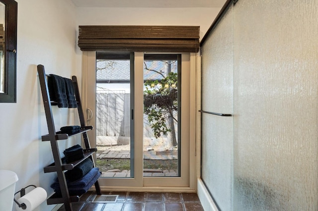 2460 W Browning Ave, Fresno, CA 93711 - entryway with dark tile patterned floors
